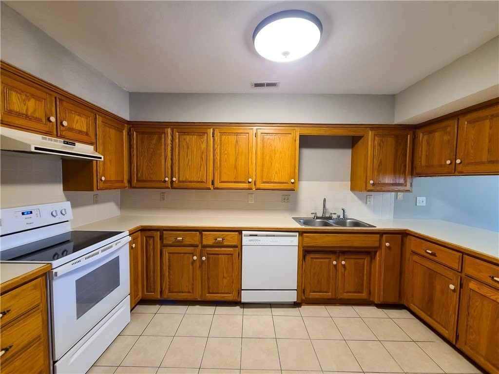 1020 W Cypress St Apt 2 #2 - Photo 6 of 19