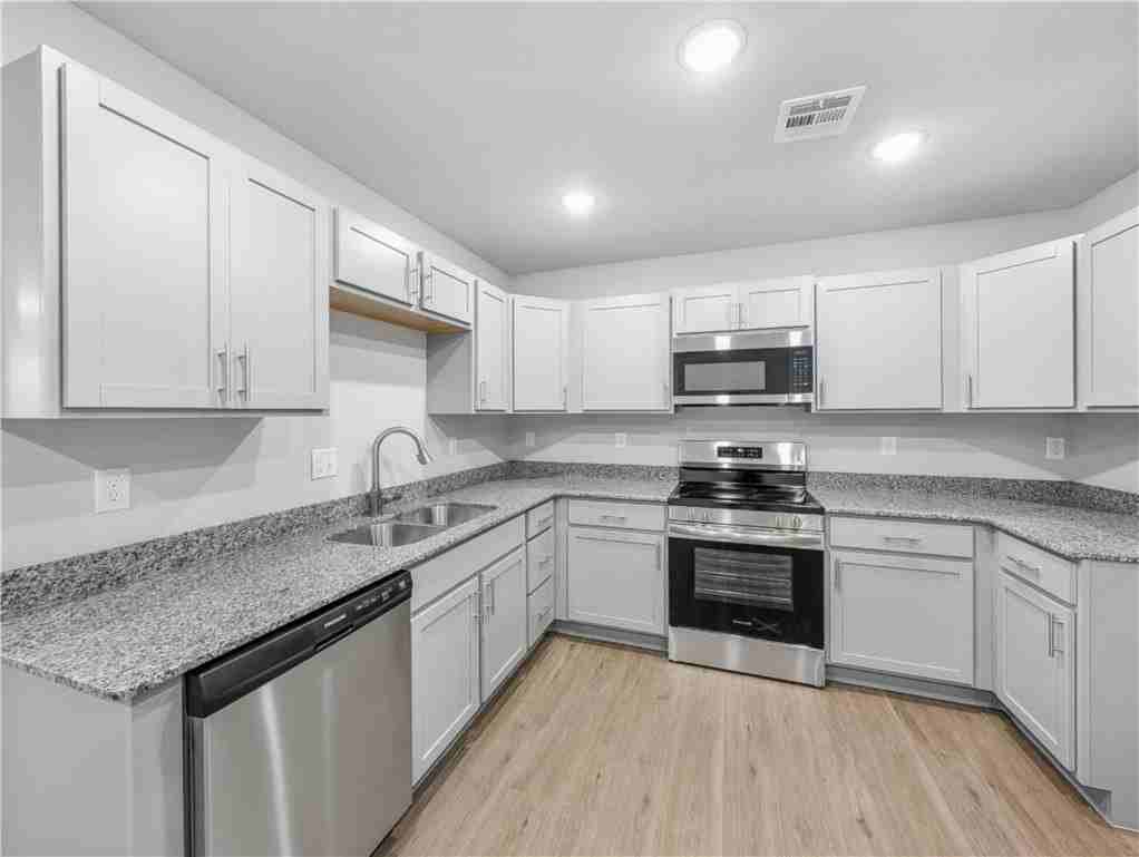 6501 Nw Kathleen St - Photo 7 of 20