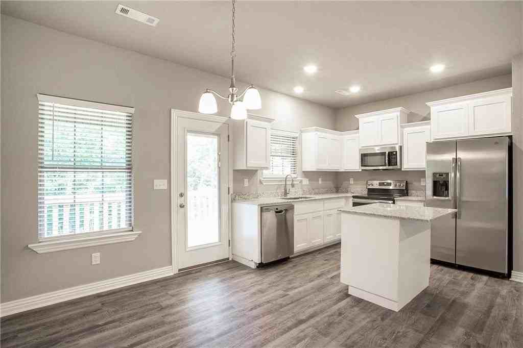 25 Lockhart Ln - Photo 4 of 14