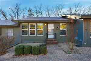 featured image of 10 Dogwood Dr