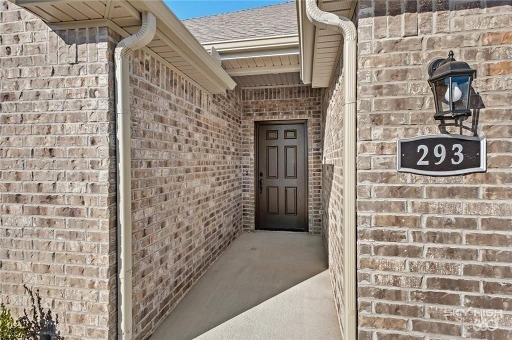 293 W Tyler Rd - Photo 3 of 26