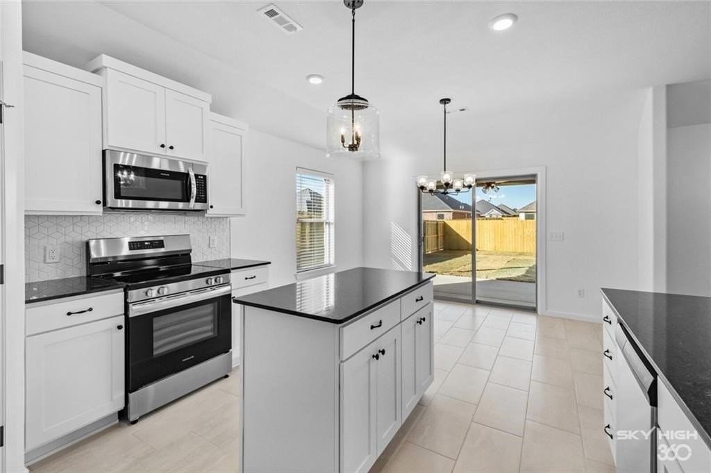 293 W Tyler Rd - Photo 5 of 26