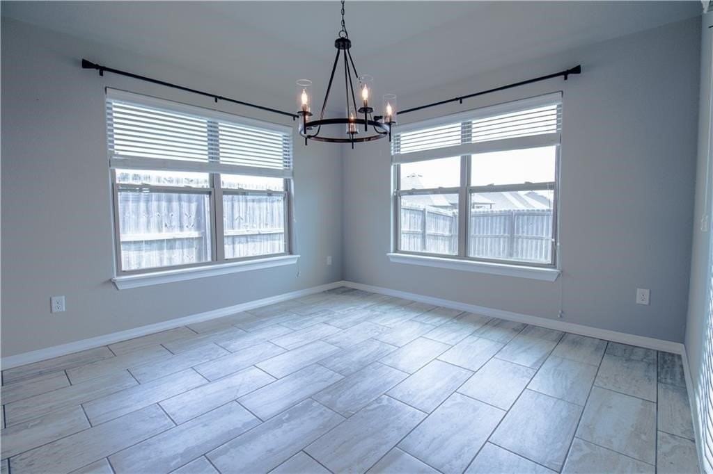 1220 Gardenia St - Photo 6 of 15