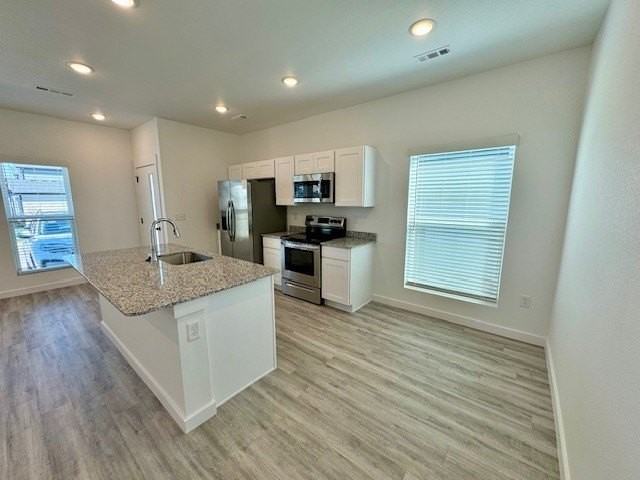 661 St Charles Pl - Photo 5 of 18