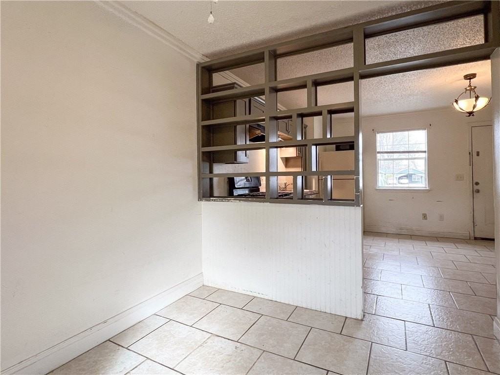 413 Ewalt Ave #D1 - Photo 6 of 17