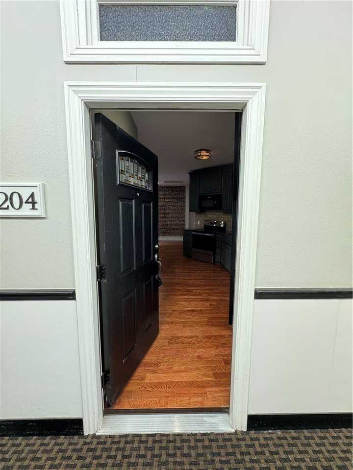 21 E Center St - Photo 3 of 14