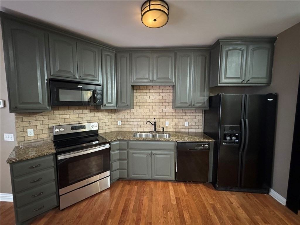 21 E Center St - Photo 5 of 14