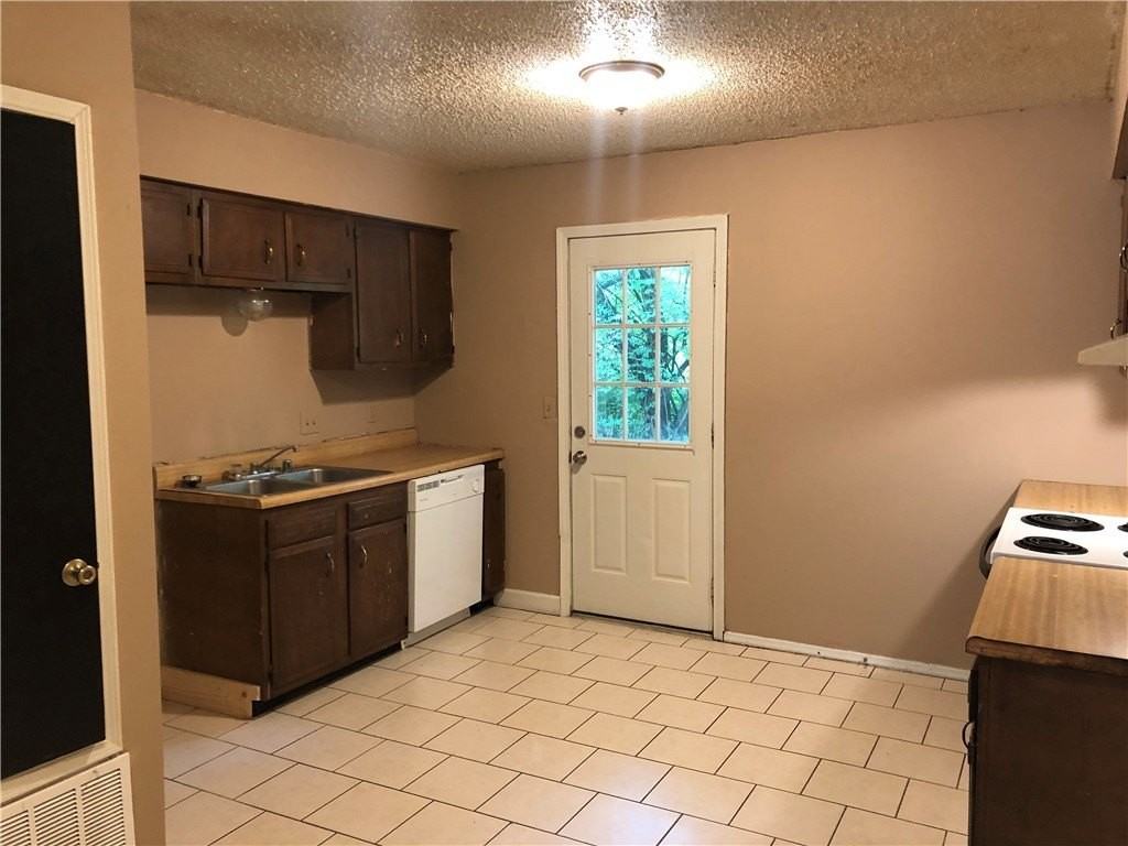 605 N Betty Jo Dr #2 - Photo 4 of 8