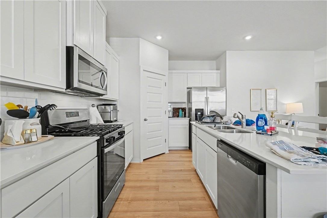 4885 W Triangle St - Photo 5 of 19