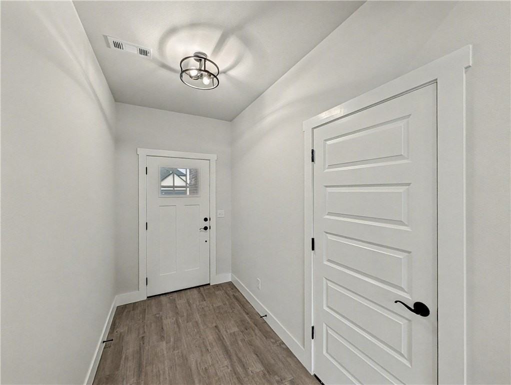 6907 Sw High Meadow Blvd - Photo 2 of 24