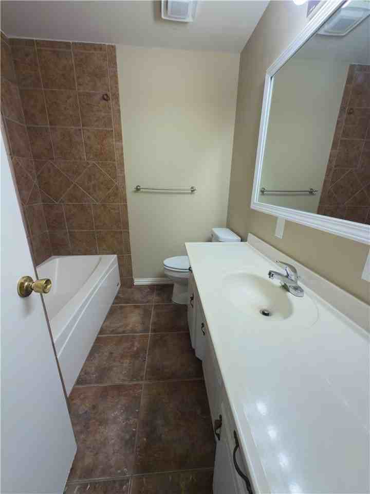 806 N 30th St - Photo 7 of 10