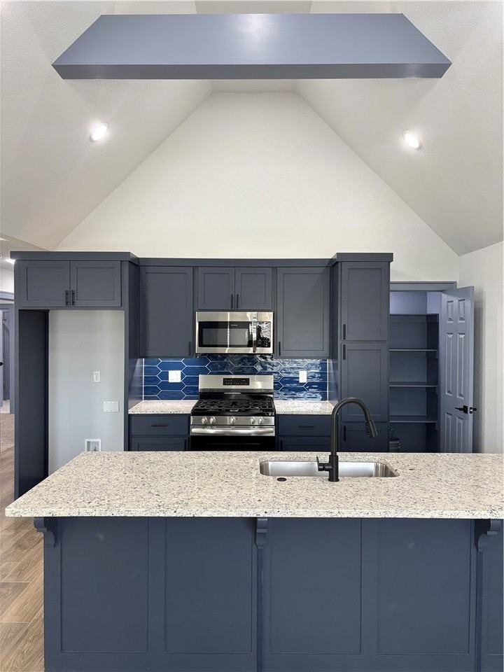 3200 Sw Lovely Ln - Photo 2 of 17