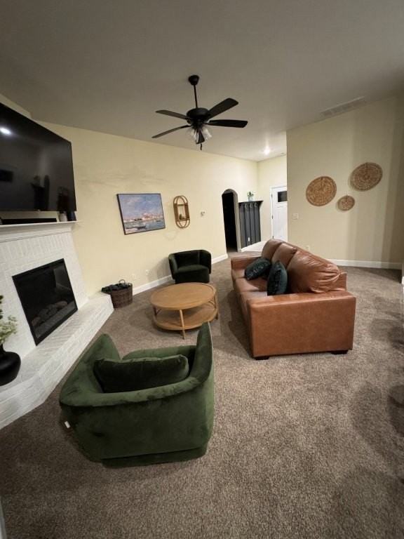 2415 England Ln - Photo 3 of 17