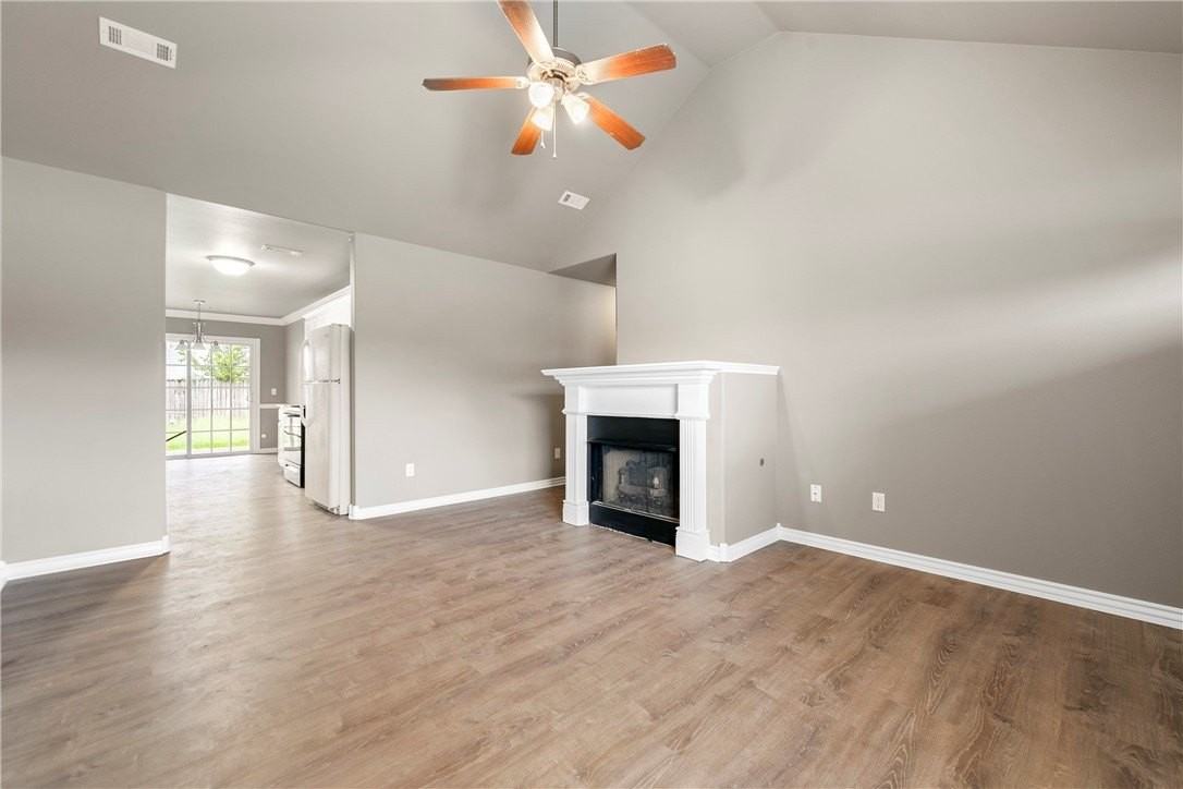 263 Copper Oaks Dr - Photo 3 of 16