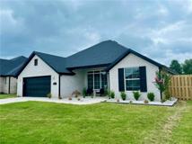 2014 W Chandler Ave - Photo 1 of 1