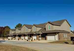 2800 W Mockingbird Ln - Photo 1 of 1