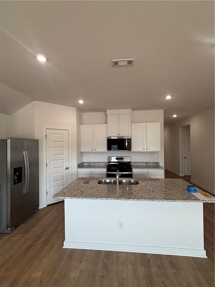 3081 Amarillo Way - Photo 2 of 14