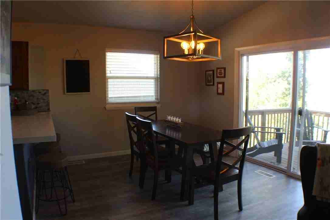 4 Tilbury Ln - Photo 5 of 25