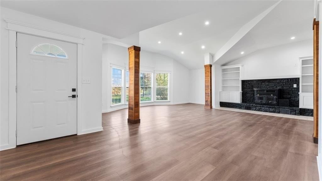 5748 N Graham Rd - Photo 5 of 36