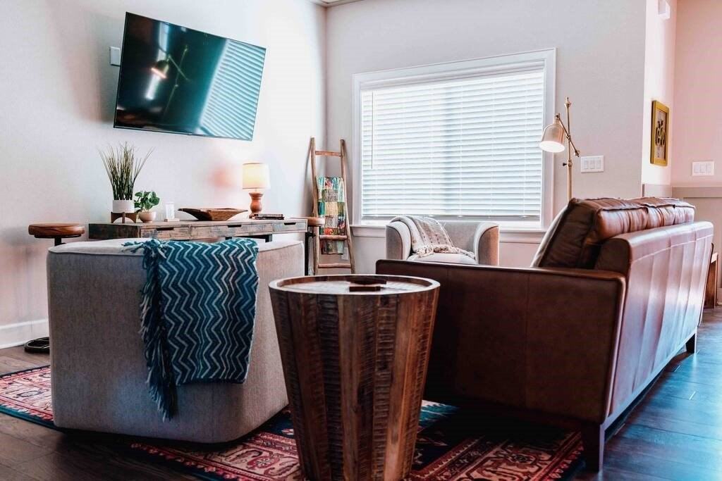 406 Nw Retreat Ln - Photo 2 of 22