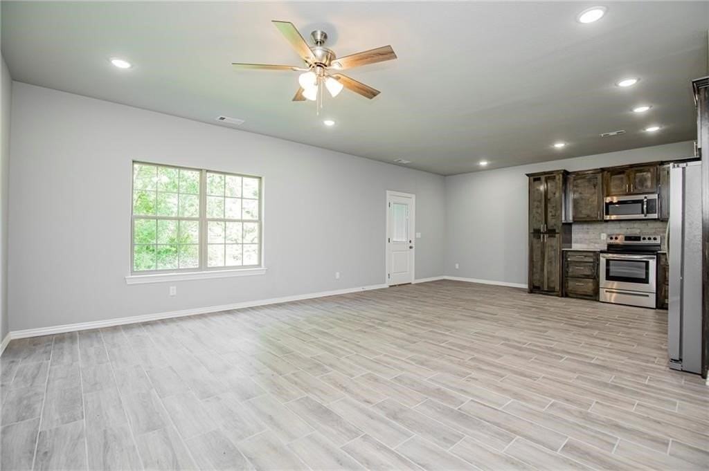 1903 Azlin Pl #B - Photo 4 of 10