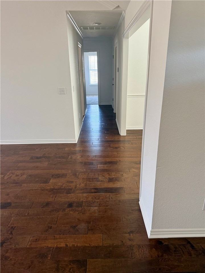 5102 Roxbury Way - Photo 7 of 19