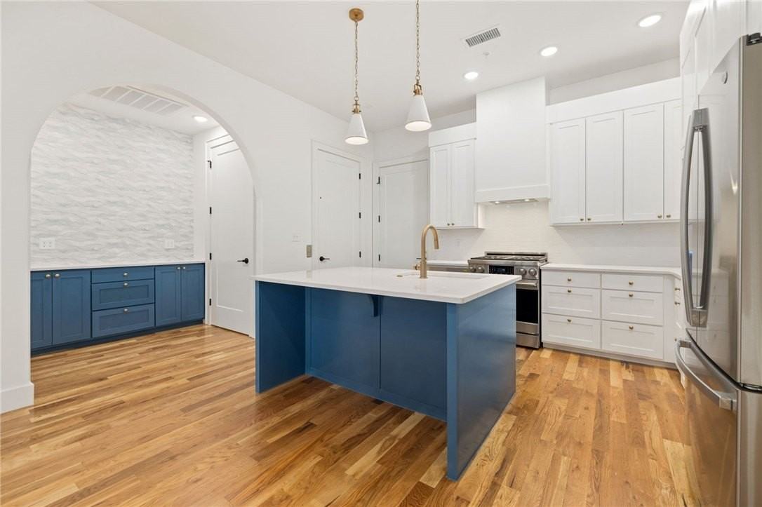 4621 S 47th St - Photo 6 of 26