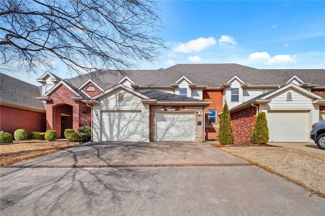 6683 Valley View Rd - Photo 2 of 29