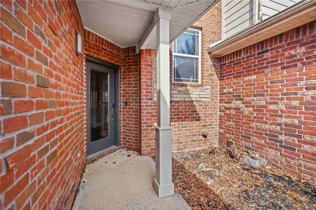 6683 Valley View Rd - Photo 4 of 29