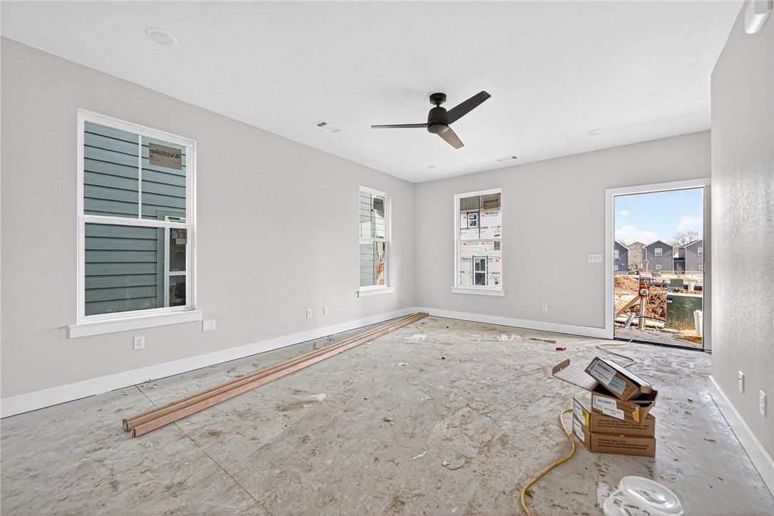 1410 S Yampa Bend - Photo 4 of 21