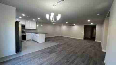 202 Tricha Cir Sw Unit B #B - Photo 3 of 6