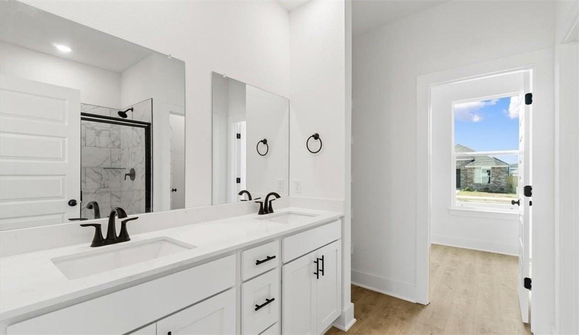 4856 W Aurora St - Photo 4 of 21