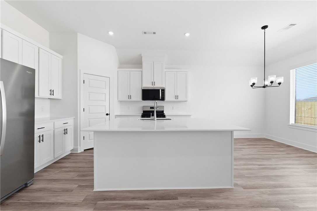 446 W Taverner Xing - Photo 7 of 27