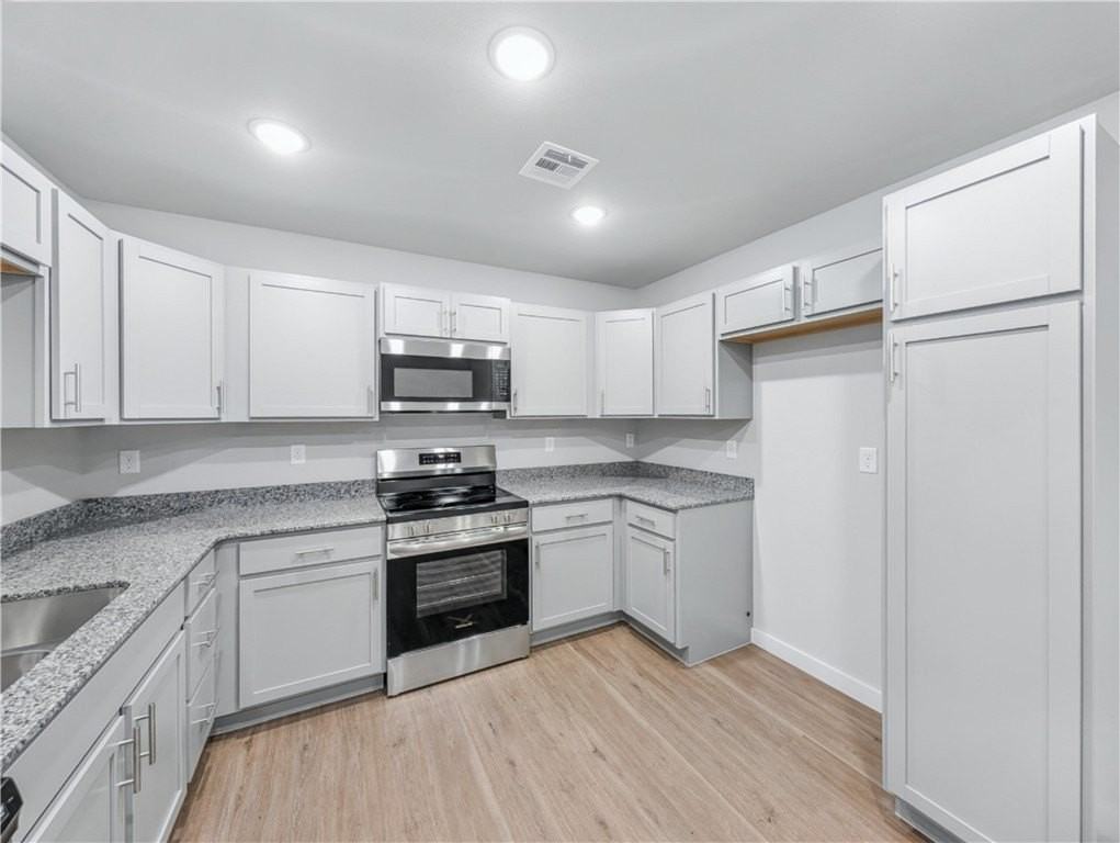 6307 Nw Kathleen St - Photo 3 of 17