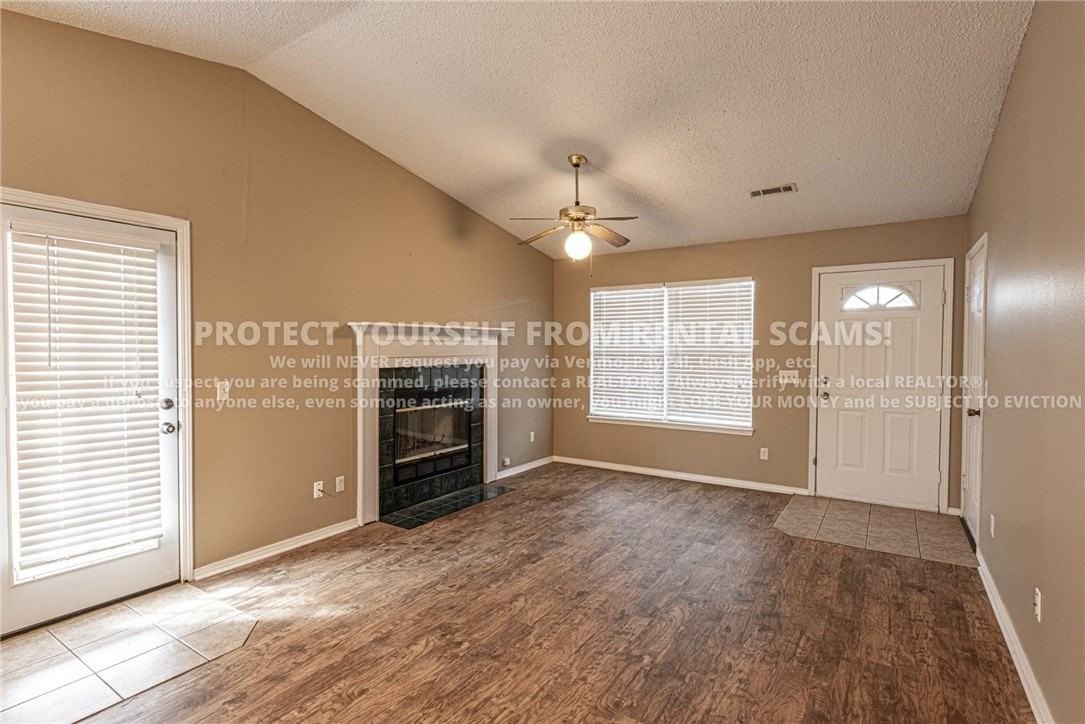 3195 W Woodfield Way - Photo 3 of 12