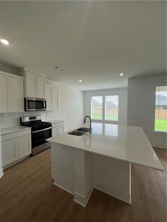 1910 Hahn St - Photo 4 of 20