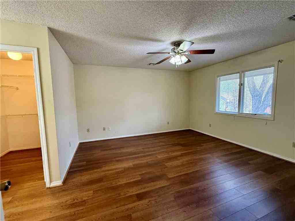 9 Dunedin Dr - Photo 6 of 34