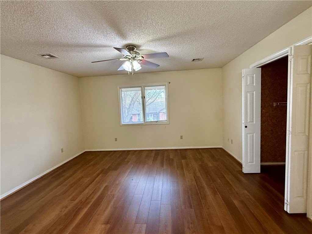 9 Dunedin Dr - Photo 7 of 34