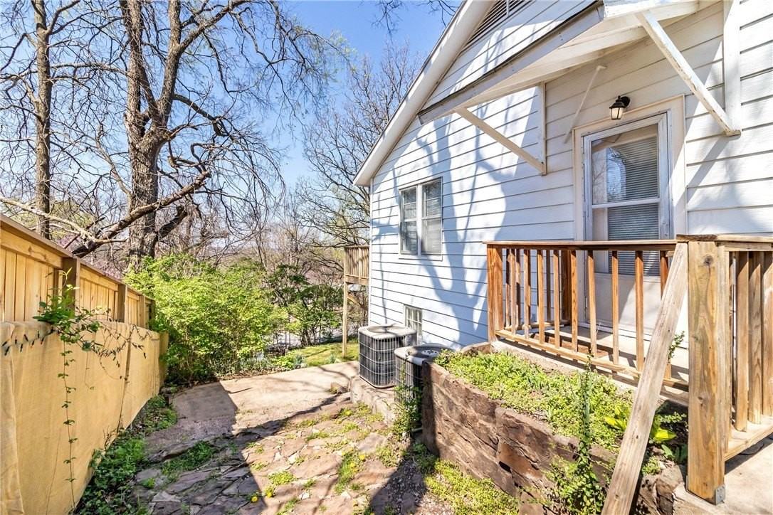 583 N Assembly Dr #1 - Photo 3 of 10