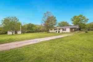 featured image of 3110 W Old Farmington Rd