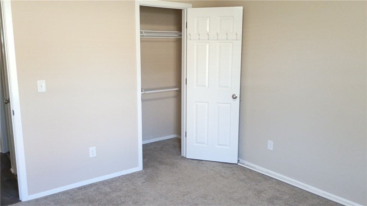 905 Sw Loudon Dr - Photo 3 of 30