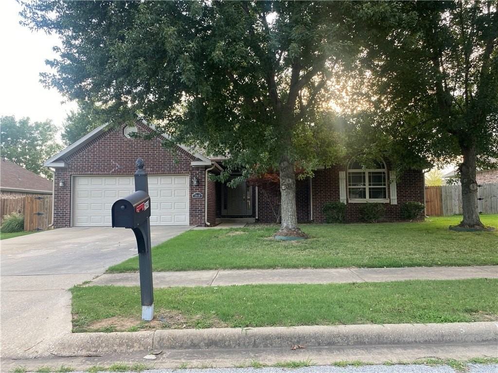 2949 N Bluegrass Pl - Photo 2 of 35