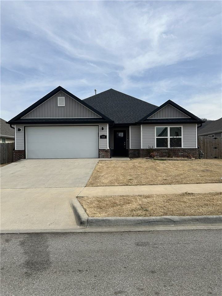 510 S Wagon Wheel Ave