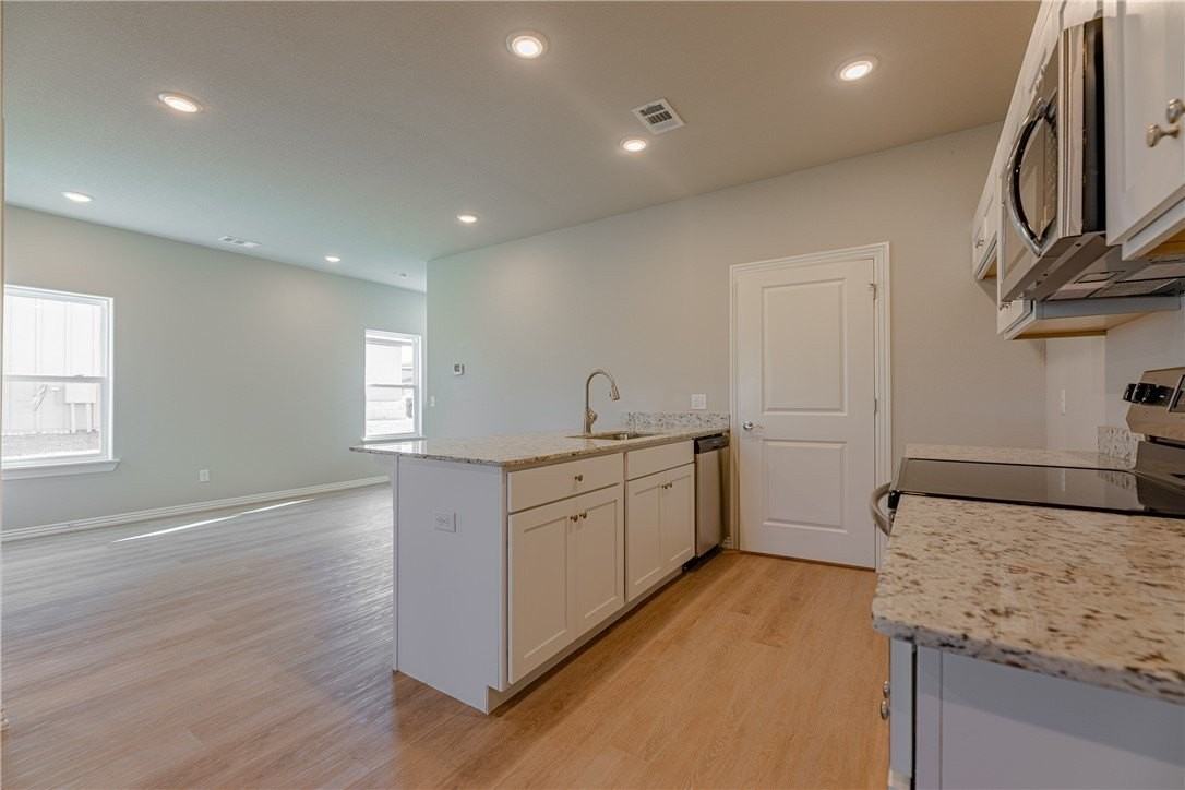 1500 Sw Casuarina Dr #2 - Photo 7 of 28