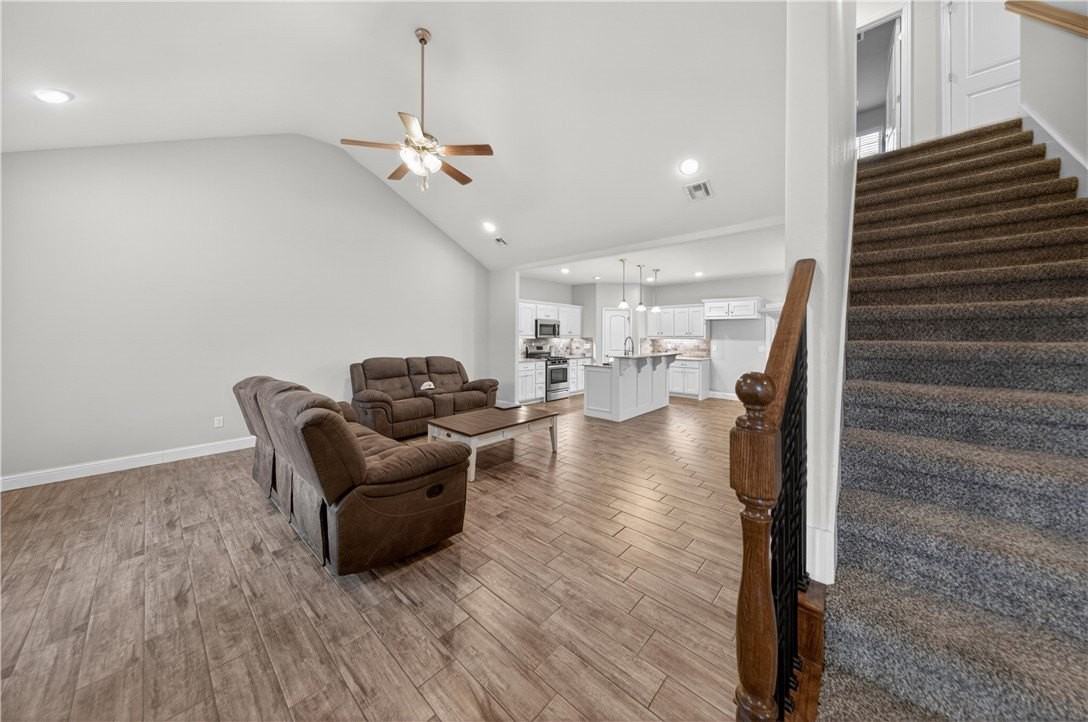 584 Quartz Way - Photo 6 of 27