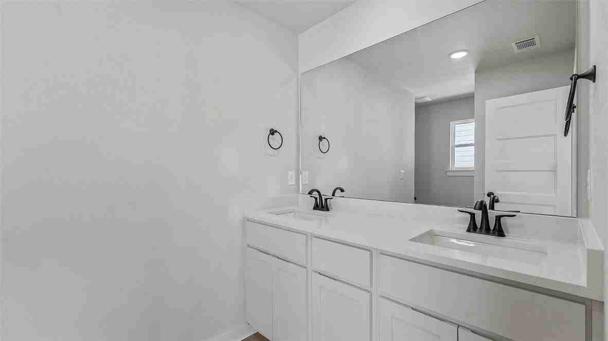 1705 Cuppett Cir - Photo 7 of 13