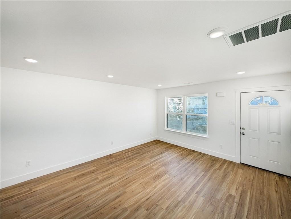 1206 Nedra Dr - Photo 3 of 21