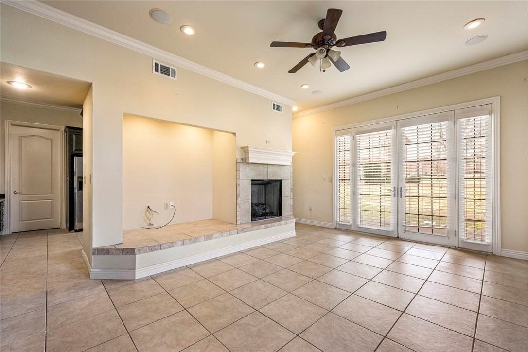 2700 S Everest Ave - Photo 6 of 30