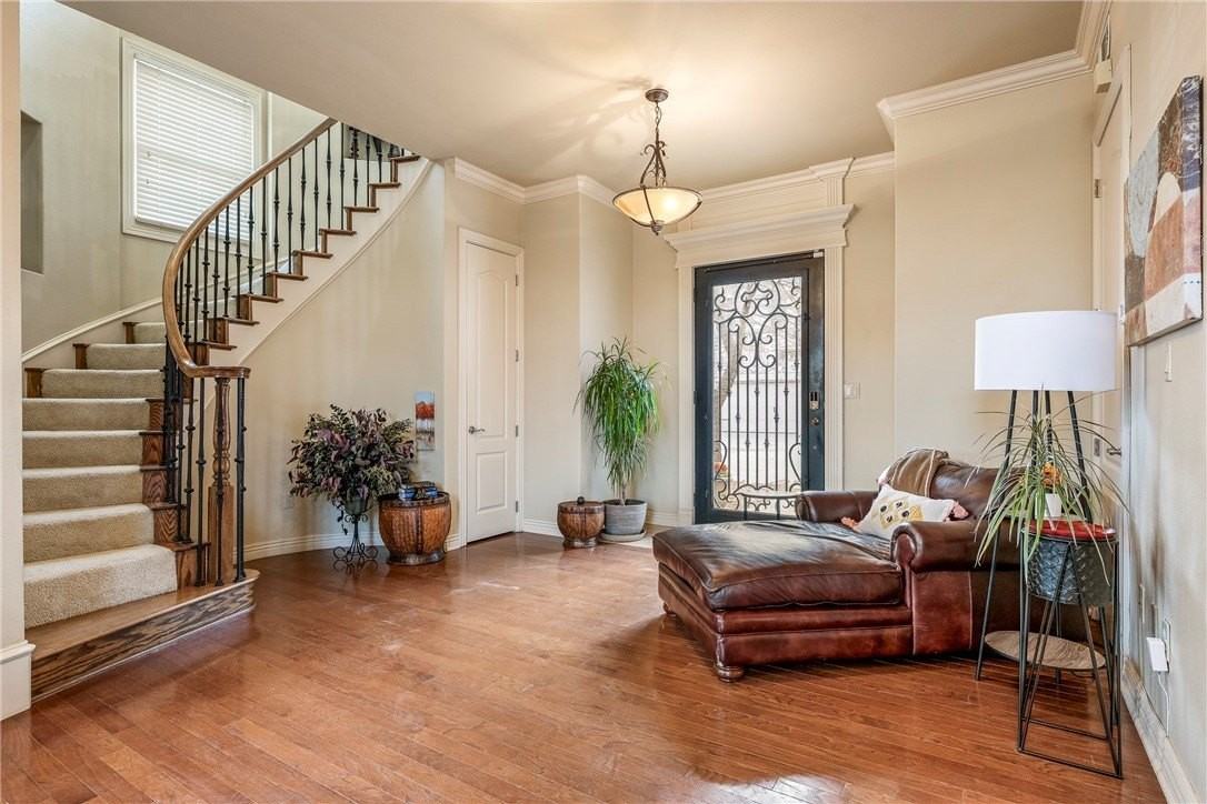 2616 S Everest Ave - Photo 4 of 28