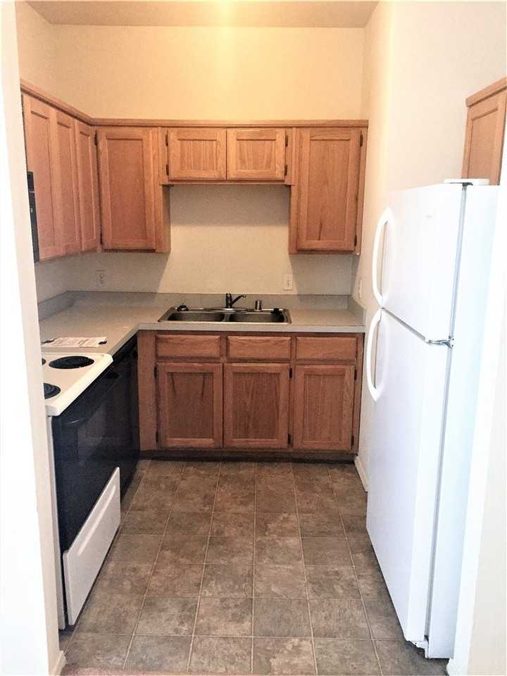 1778 N Gregg Ave #6 - Photo 6 of 14